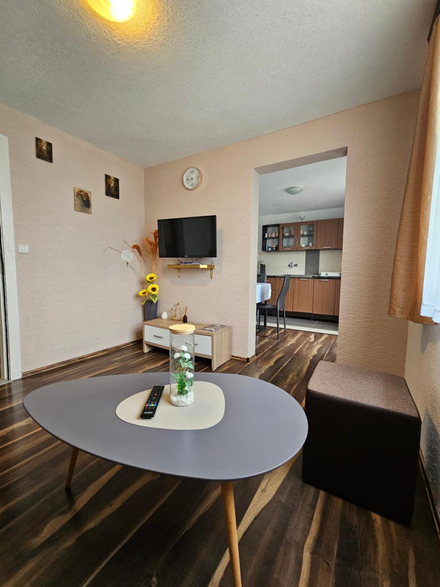 Apartments Luka Rakovica Exterior photo