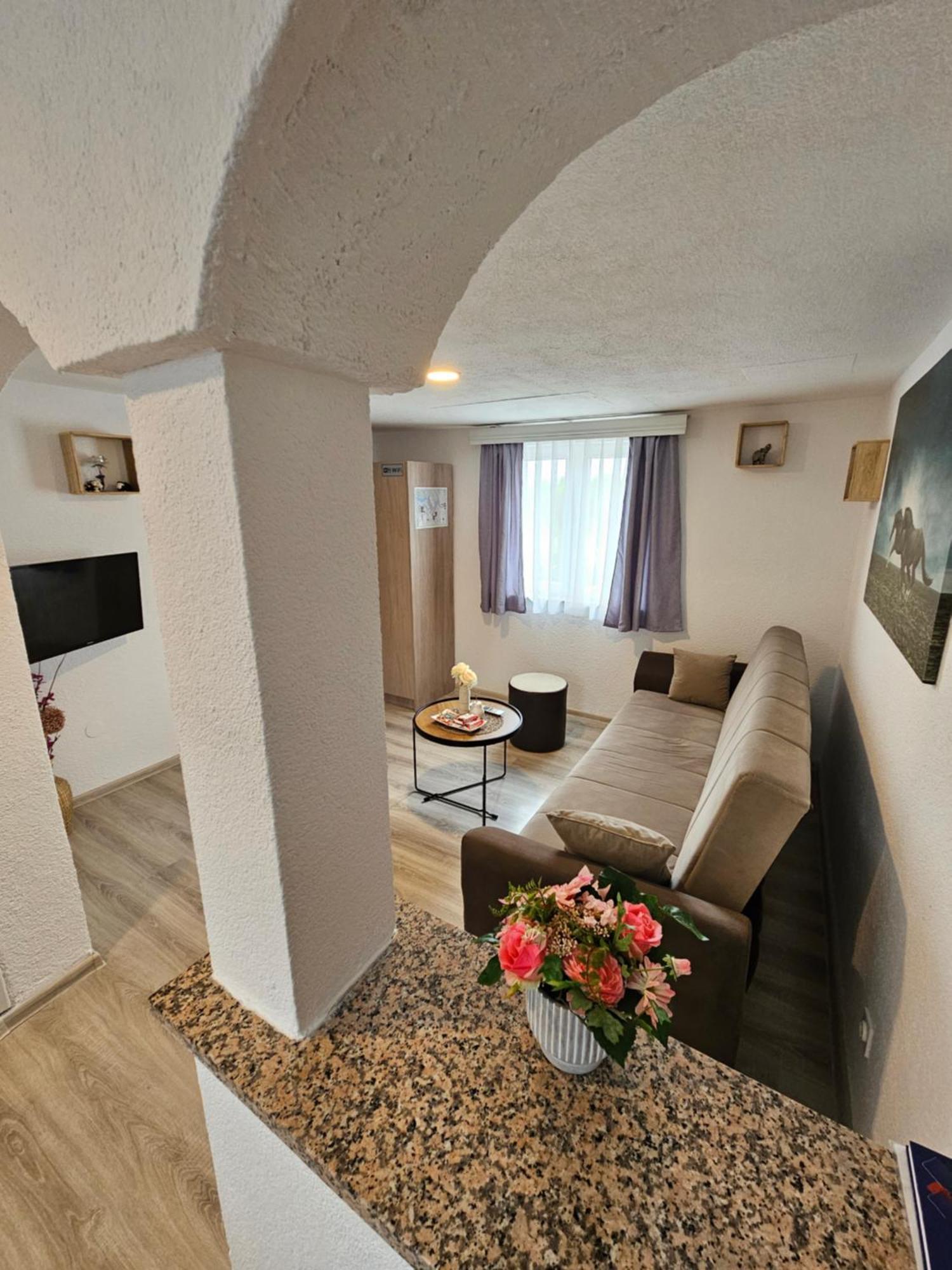 Apartments Luka Rakovica Exterior photo